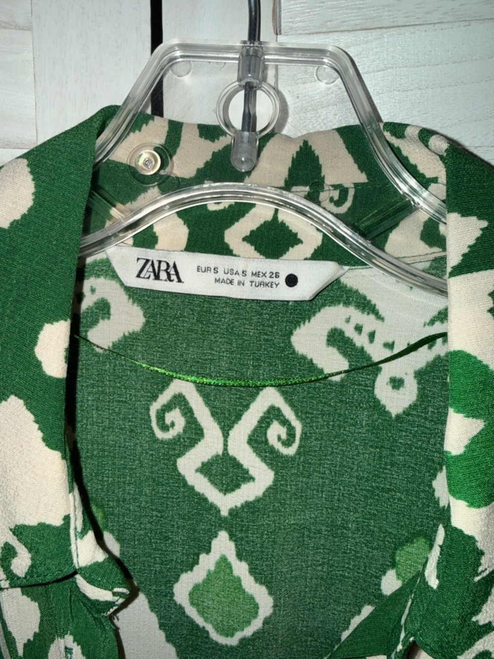 Zara Green and Cream Printed Midi Wrap Dress - Picture 2 of 8